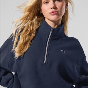 ALO Yoga Accolade Navy 1/4 Zip Pullover size S